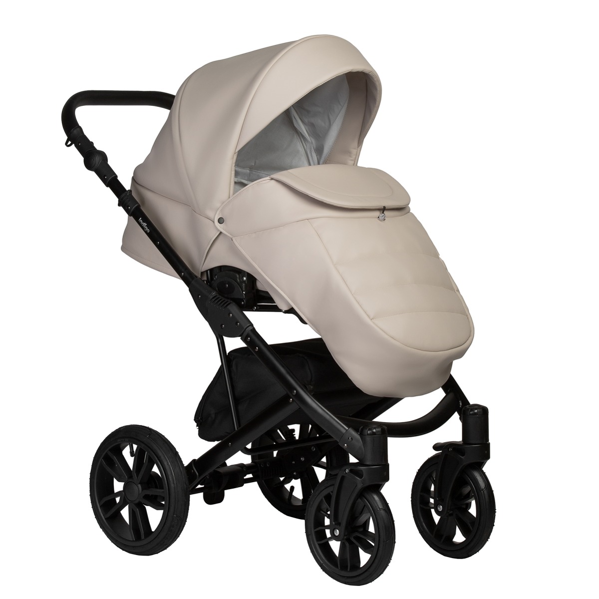 Коляска 2 в 1 Indigo Mio Eco, 02 (Светло-бежевая кожа)