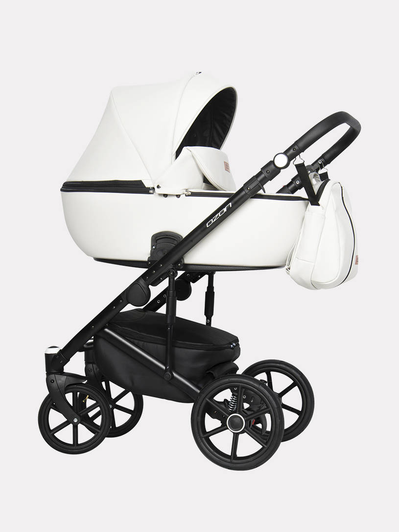 Коляска 2 в 1 Riko Basic Ozon 07 белый