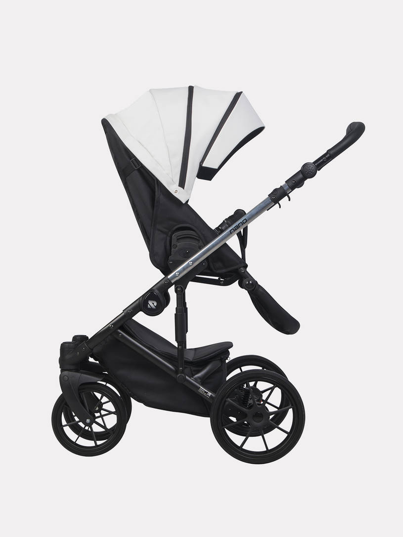 Коляска 2 в 1 Riko Nano Thermo 02 White