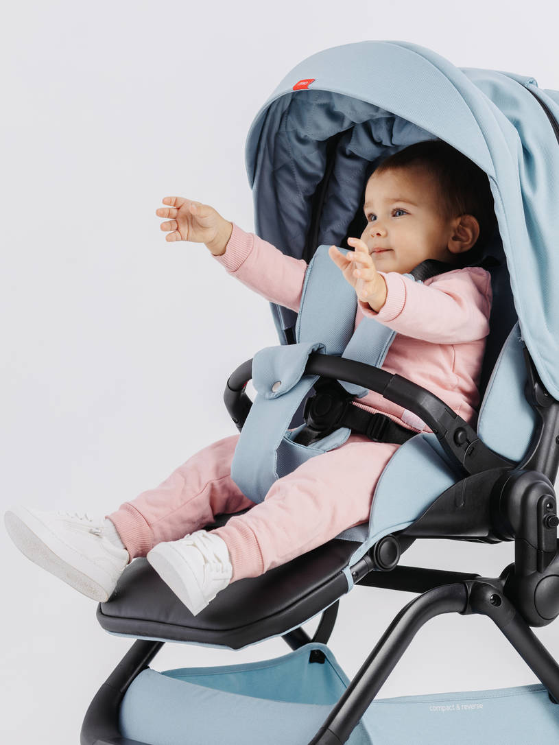 Коляска прогулочная Mowbaby Mio Blue