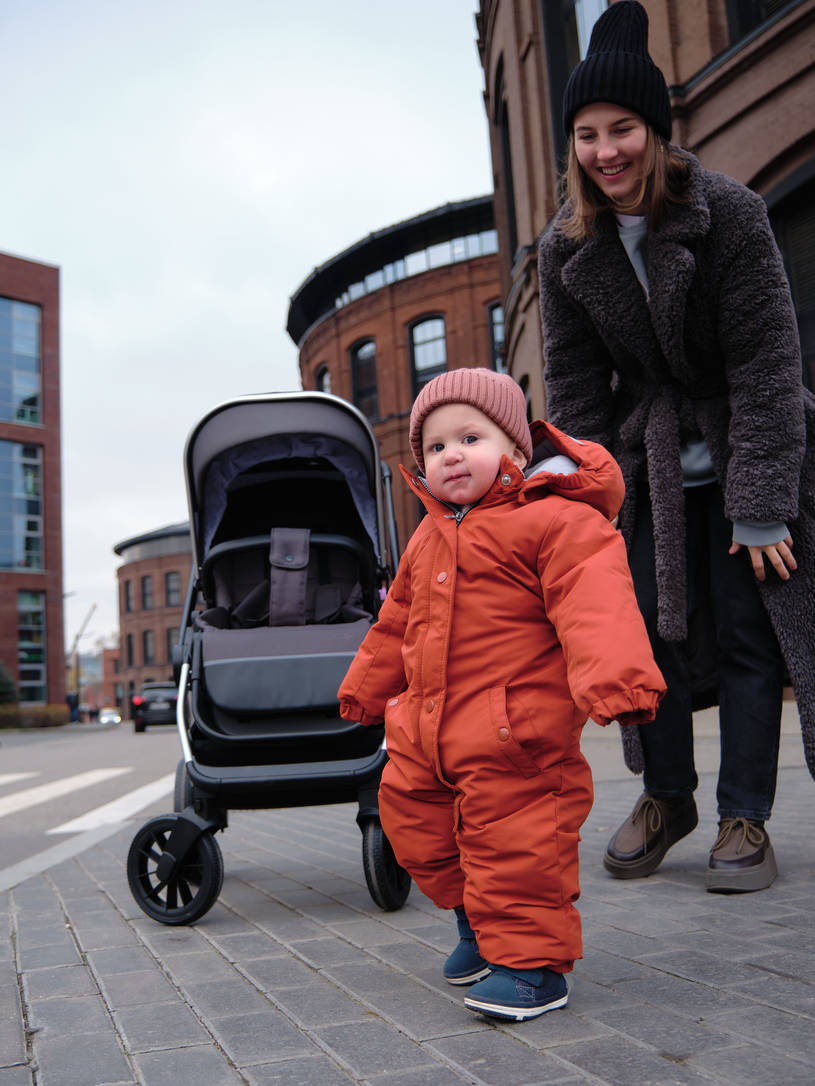 Коляска 2 в 1 Mowbaby Tilda Carbon