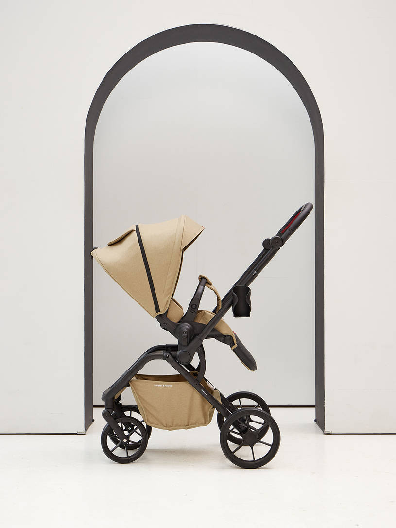 Коляска прогулочная Mowbaby Mio Latte