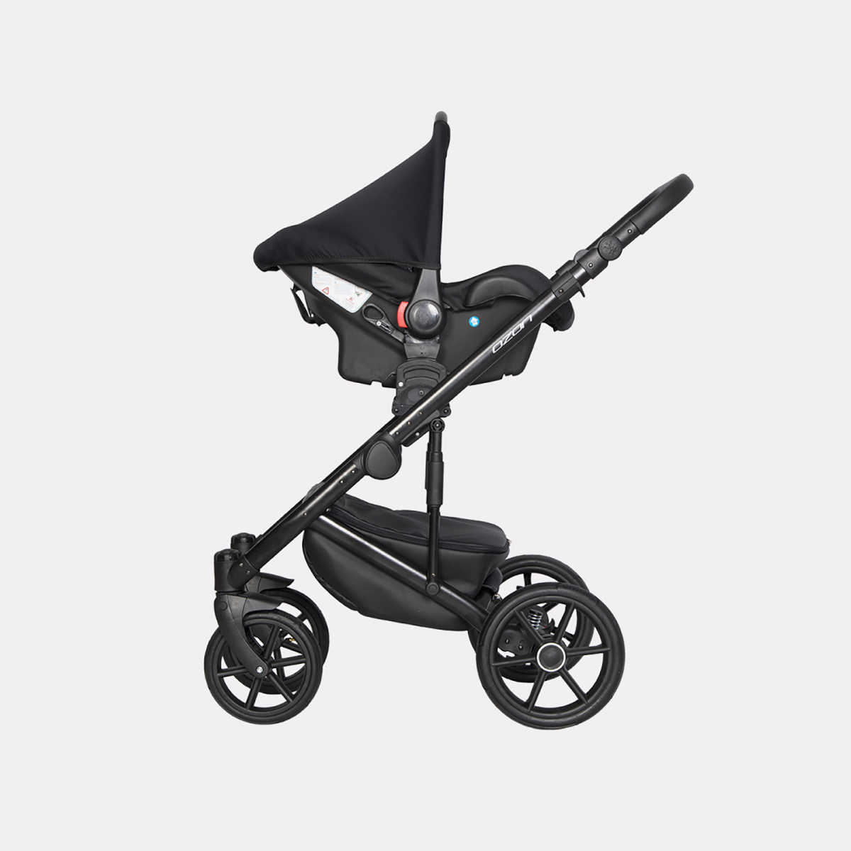 Коляска 3 в 1 Riko Basic Ozon 05 светло-серый