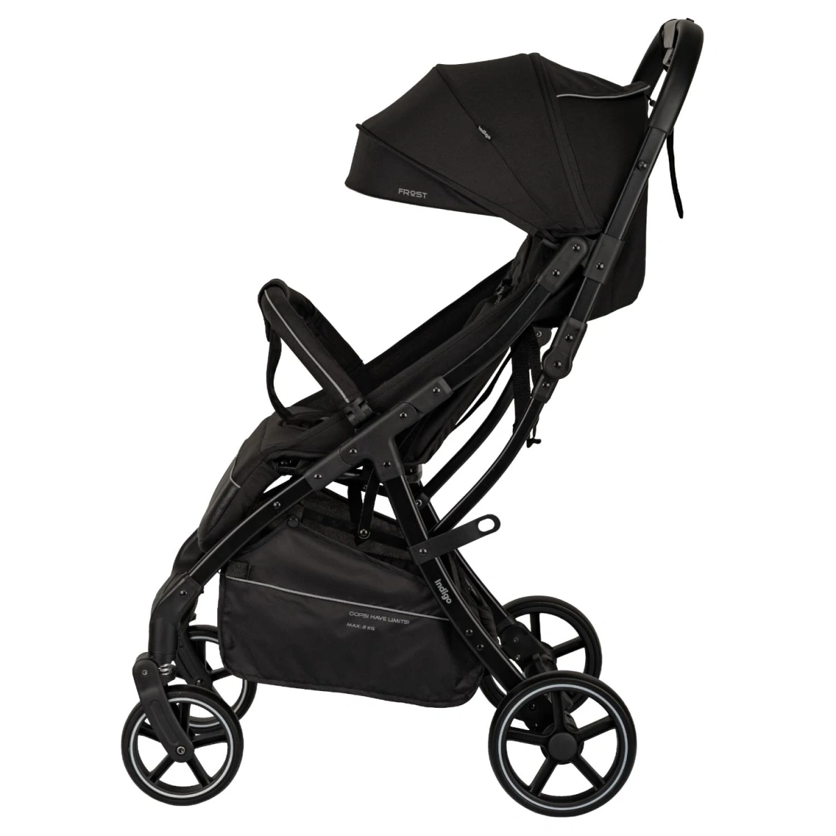 Коляска прогулочная Indigo FROST черный