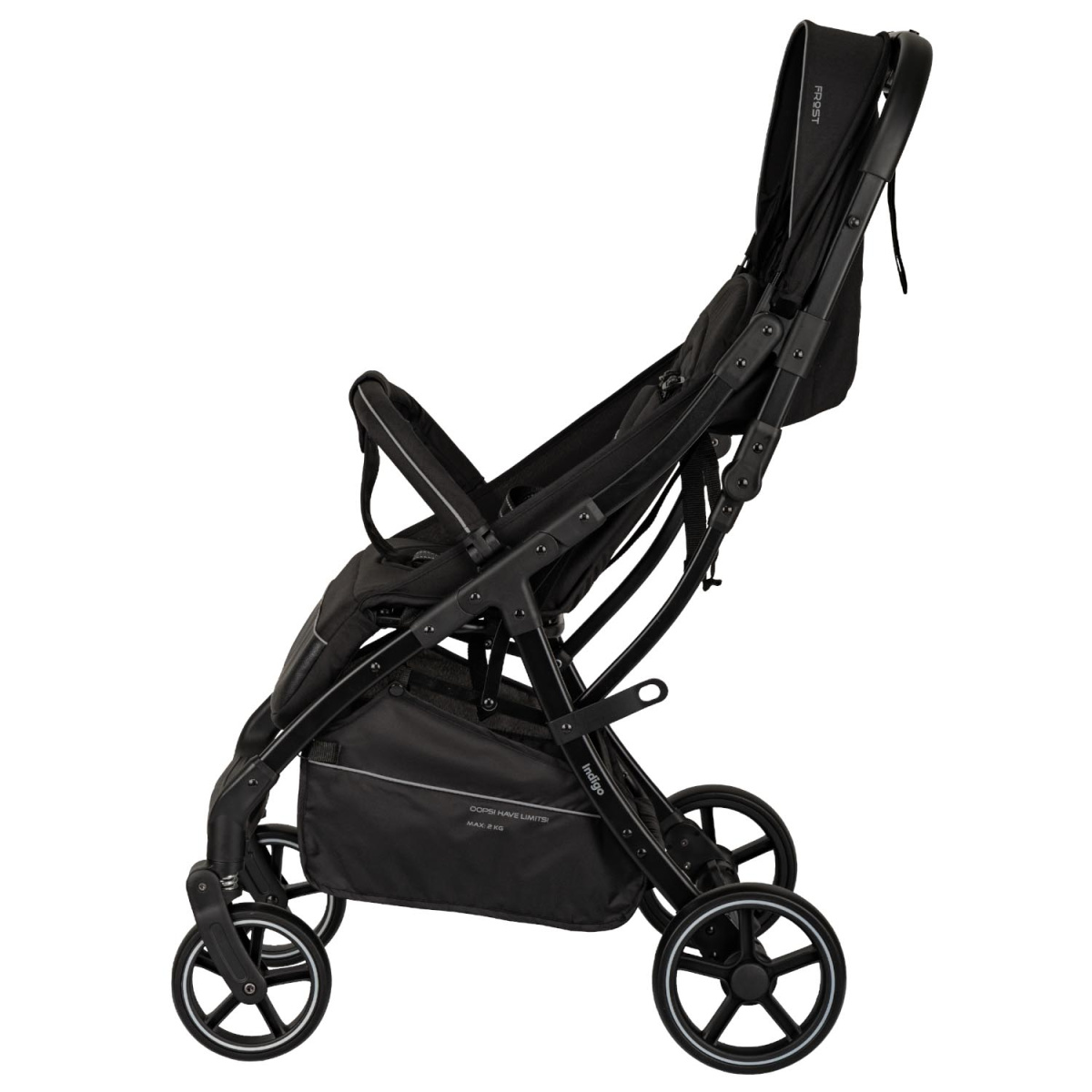 Коляска прогулочная Indigo FROST черный